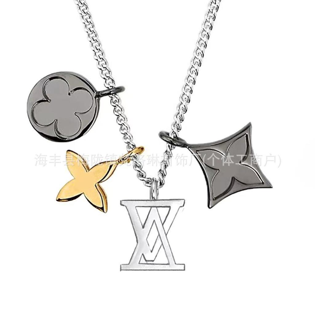 Donkey's Classic Turquoise Pendant Necklace: Trendy Unisex Clavicle Chain for Couples