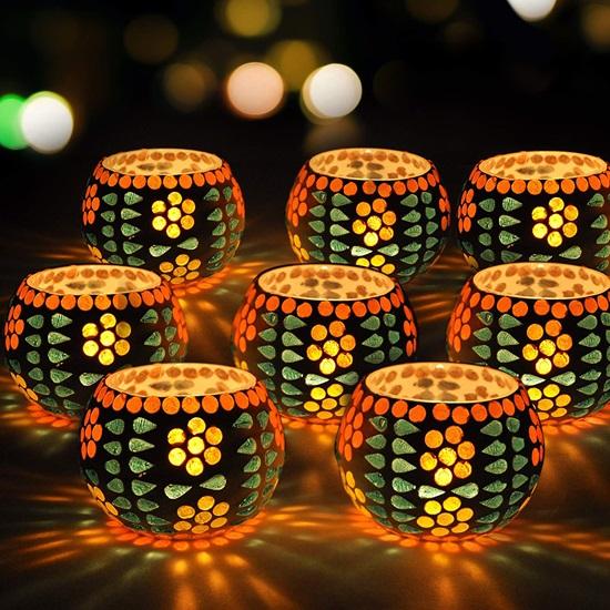 Sett med 8 votives av mosaikkglass telys stearinlysholdere for side- eller senterbord spisestue hjemmedekorasjon og gave