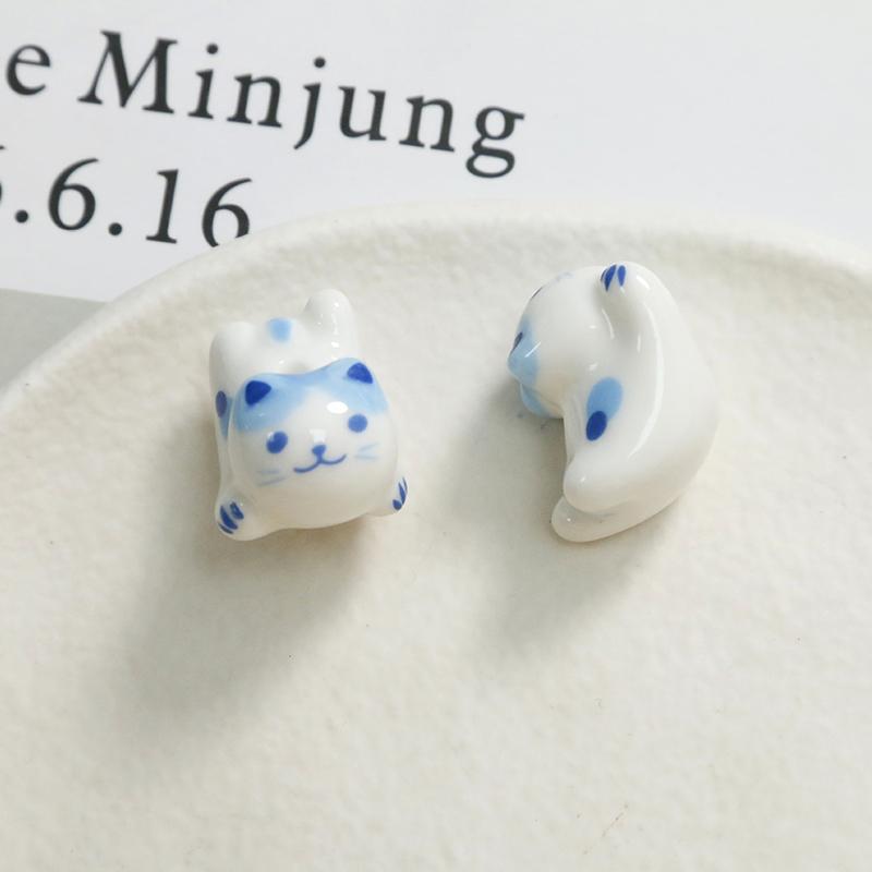 

Вертикальное отверстие Lucky Cat Animal Anime Керамические свободные бусины для изготовления ювелирных изделий Diy Браслеты Серьги Ожерелье Фарфоровая бусина A4