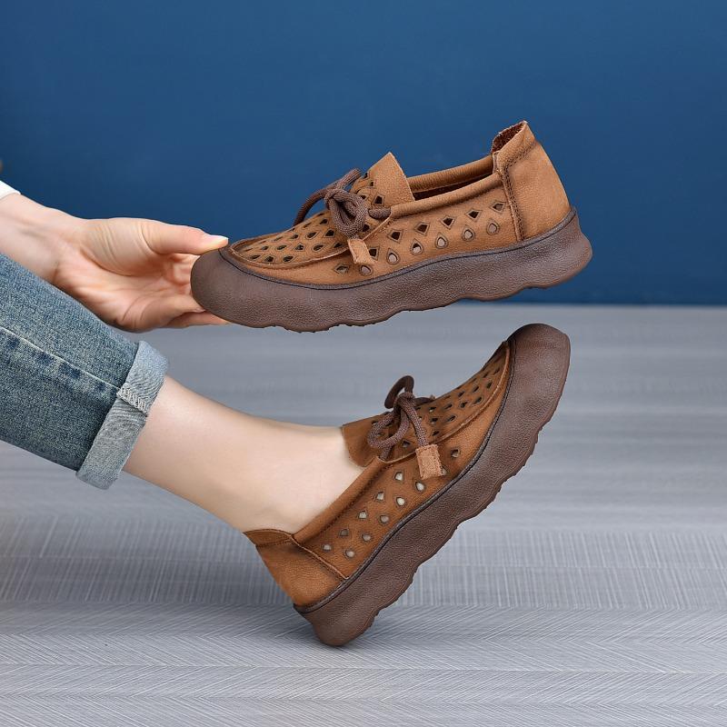 The first layer of cowhide retro hole shoes women's spring and summer new hollow breathable leather casual soft-soled sandals