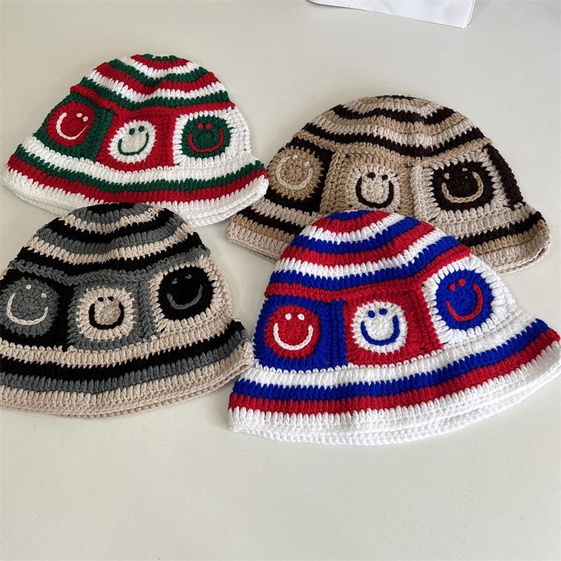 

Niche colliding color knitted hat female sweet versatile handmade crochet contrasting color bucket hat showing face small wool bucket hat M（56-58cm） хакі