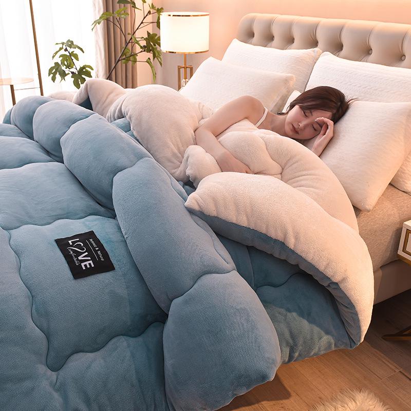 Winter Lammwoll-Samt-Steppdecke: Doppelseitige Fleecedecke - Warme Baumwolle, Doppelgröße, Ideales Geschenk