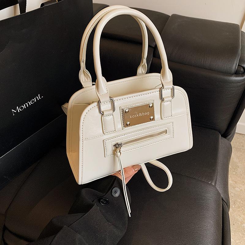 Portable Trend Tote Bag Women's 2025 Spring New Simple Casual Shoulder Bag Premium Versatile Trend Women's Bag