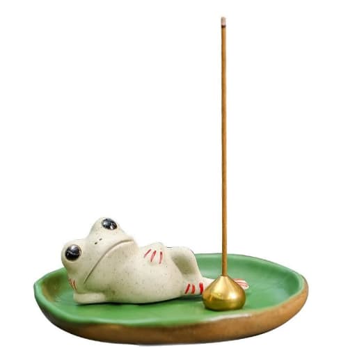 

[Brings Happiness! Mysterious White Frog Incense Holder] 3-Piece Incense Holder Set [Brings Good Fortune for Money, Love, Career, and Health] Lotus Le