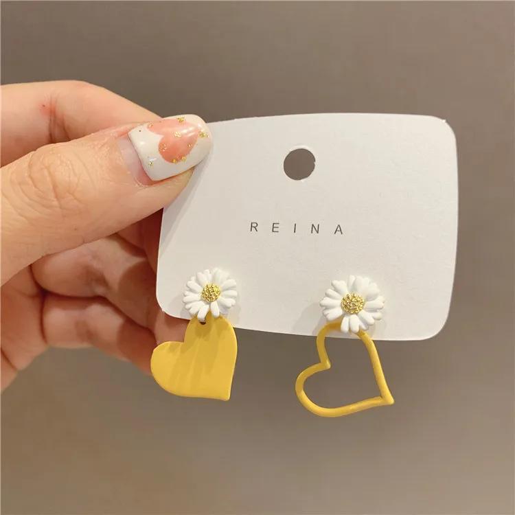 Fashion Simple Design Silver Color Hollow Heart Hoop Earrings for Women Cute Stainless Steel Gold Color Earrings Jewelry Gifts