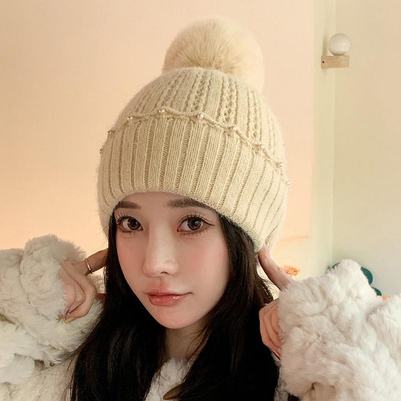 

Корейская версия простой однотонной шапки-пуловера с горошек из шерстяных шариков, защита ушей, вязаная шапка для маленького лица, ветрозащитная шапка для верховой езды из плюшевой пряжи бежевый