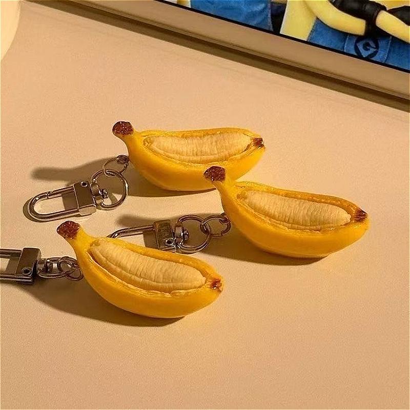 3PCS Creative 3D Simulation Half Peeled Banana Keychain, Cute Fruit Bag Charm Pendant