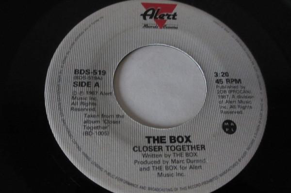 

7inch Record BOX - Closer Together BDS519 ALERT 1987 Canada Rock Used