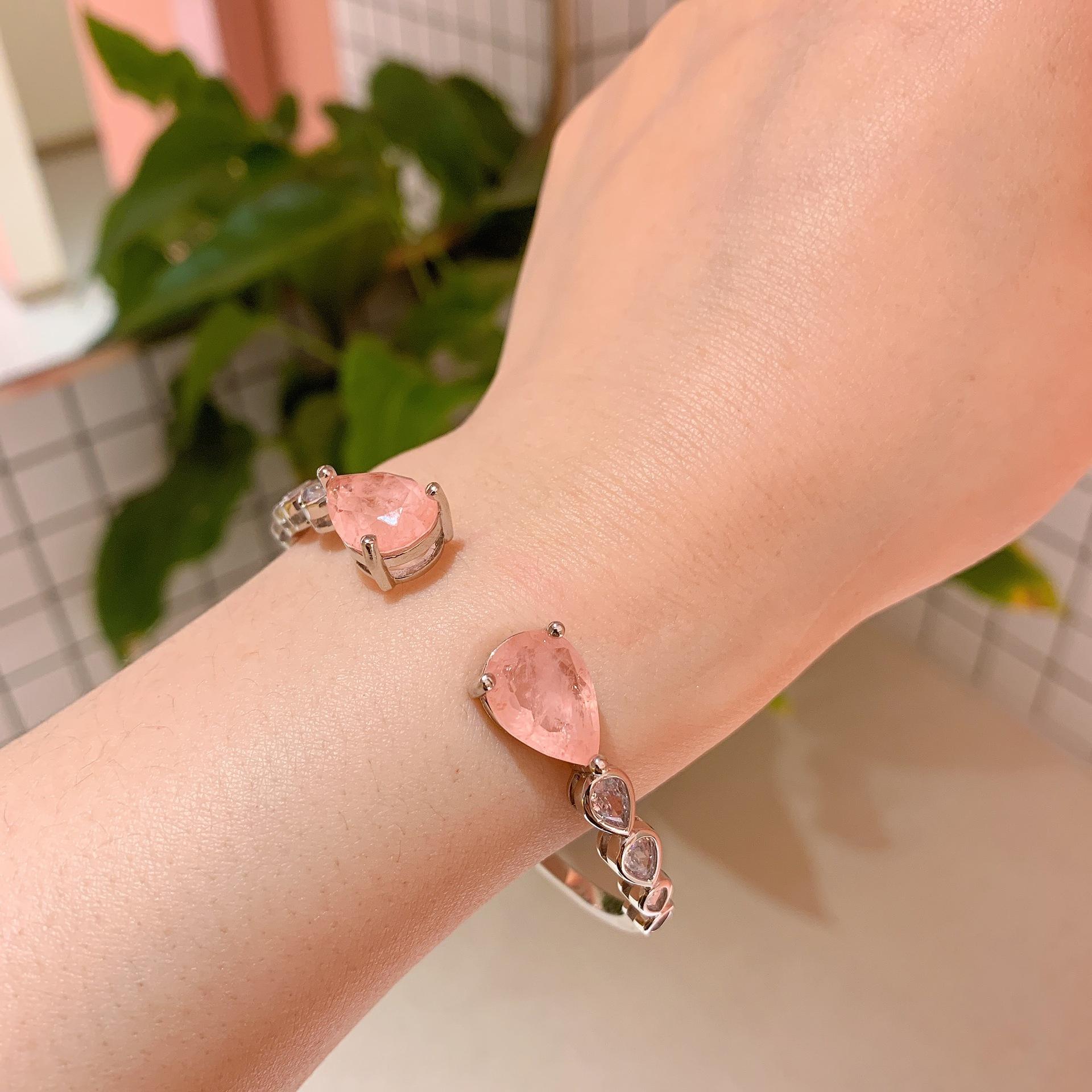 

Ювелирные изделия Винтажный браслет Женский Имитация Параиба Большая Капля Воды 10 * 18 Браслет розовый