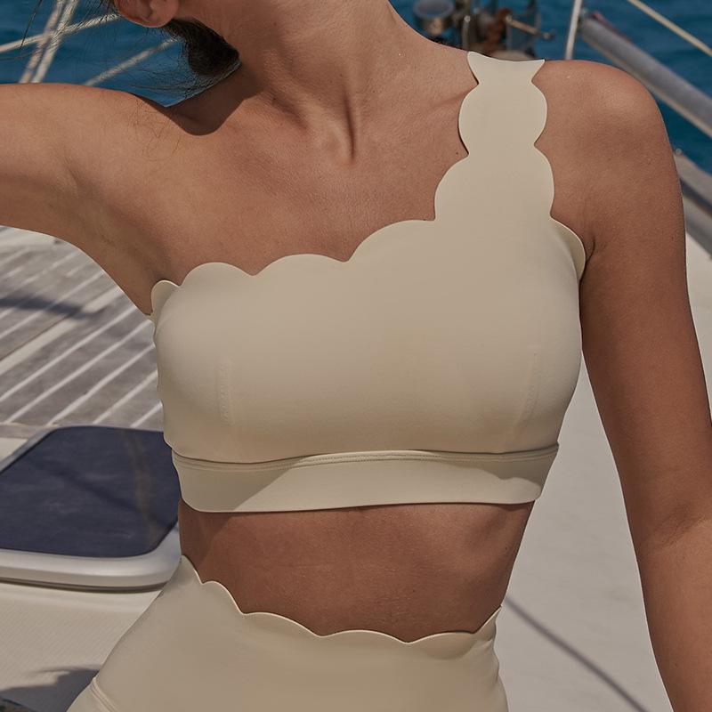Shockproof Medium Support Backless Sports Bra with Removable Cups - Minimizes Chest Appearance for Yoga & Fitness