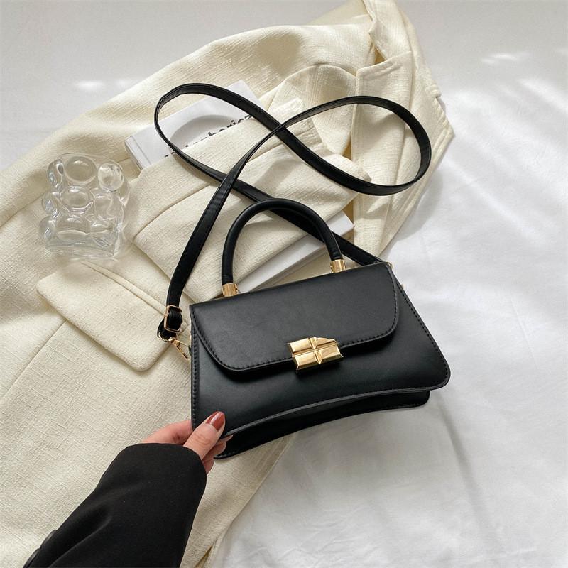 Стильная Сумка Малой Серии Новая Женская Сумка 2023 Лето Винтажная Простая Сумка на Плечо Повседневная Для Поездок Crossbody чёрный