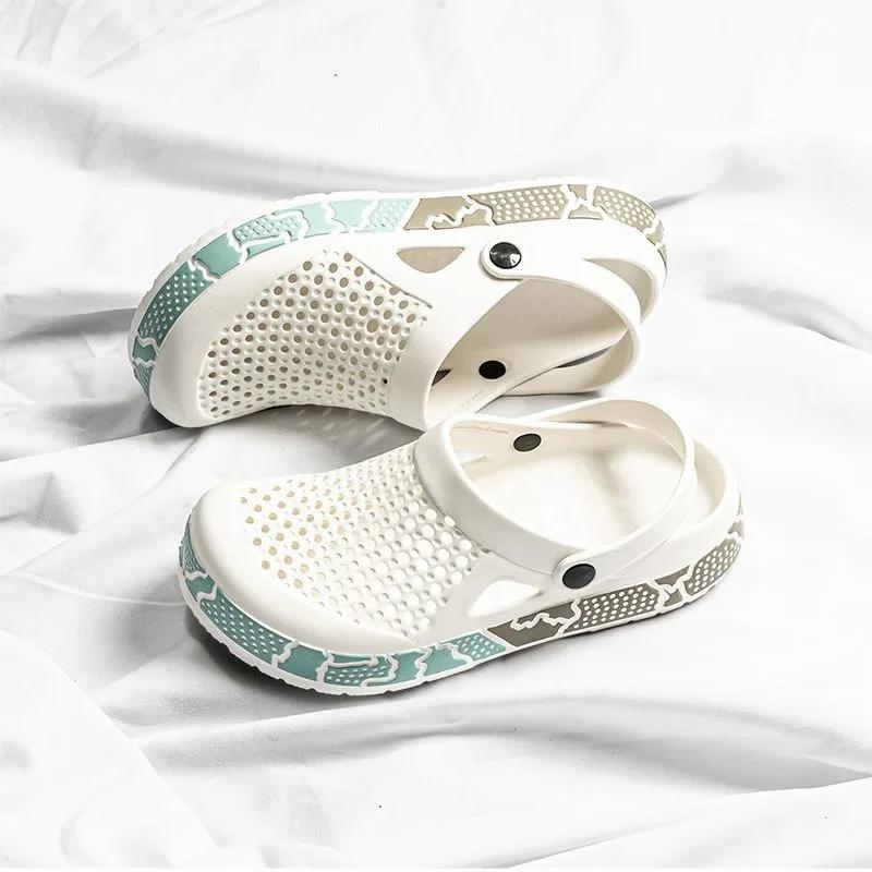 Fashion Platform Slippers for Men Outdoor Hole Beach Sandals Man Original Rubber Pvc Cheap Liquidation Eva Y2k 2025 Fashion Style Shoes