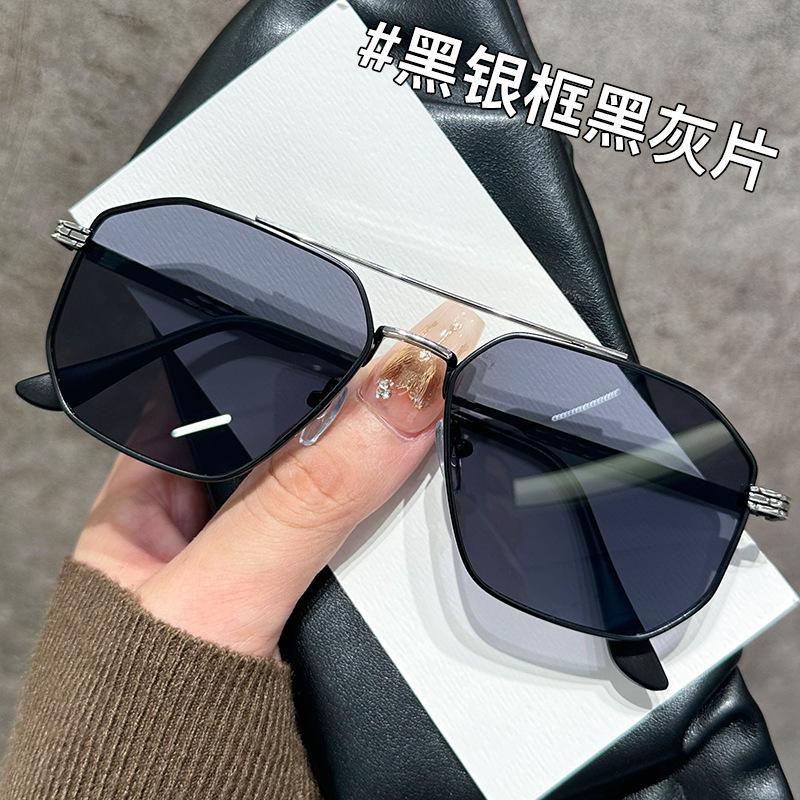New Rectangular Sunglasses Double Beam UV400 Protection Trendy Edge Wrapped Metal Decorative Glasses