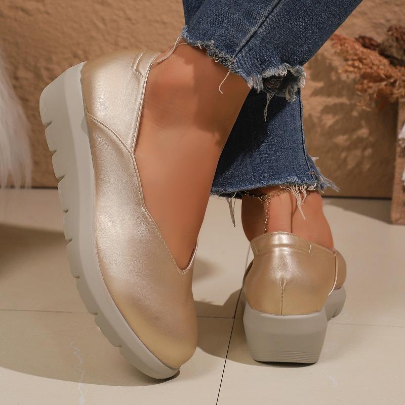 Fashion Platform Women Flats Shoes Fad Shallow New Trends Casual Sneaker 2025 Autumn Designer Classical Shoes Walking Mujer Zapatillas