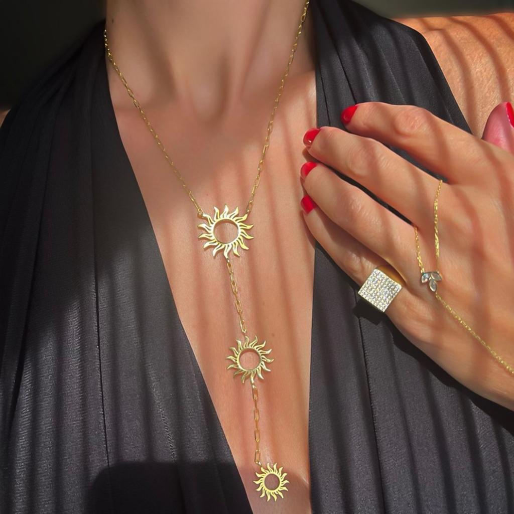 Hollow Sunflower Pendant Necklace Women Long Layering Titanium Steel Chain Fashion Versatile Accessory