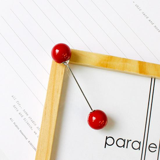 Korean Pearl Brooch: Elegant Women's Cardigan, Scarf, and Shawl Accessory
