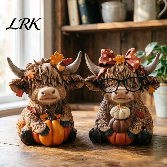 Woodcraft Fall Decor 2PCS Autumn Highland Cow Ornament, Thanksgiving Day Theme Wooden Decoration, with Figurines Exquisite Details Figurine, for Home