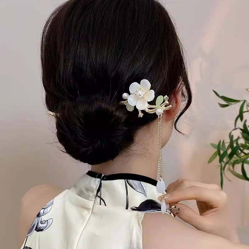 White Magnolia Tassel Hairpin, Ancient Cloud Design, Hanfu Style Women's Jewelry Gift