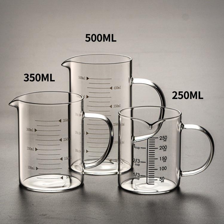 High-Temperature Resistant Glass Measuring Cup with Handle, for Baking, Milk, Juice, or Water.