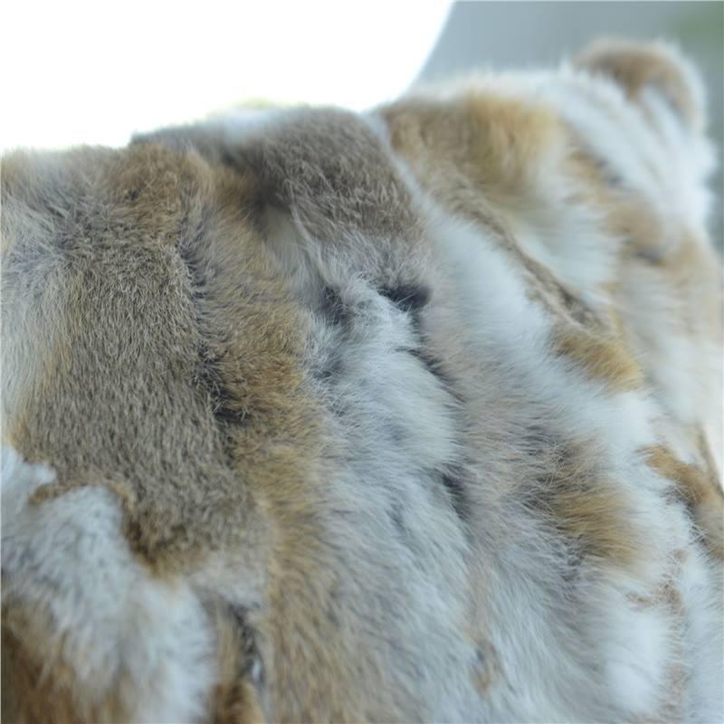 Cuscino in Pelo di Volpe e Coniglio 2023: Morbido Cuscino Peluche per Divano, Comodino o Auto