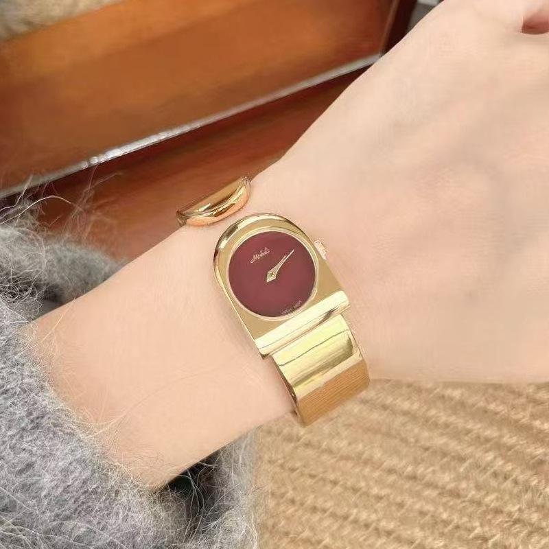 Personalized Fashion Retro Small Gold Watch Bracelet Watch Women S Watch Women S Watch