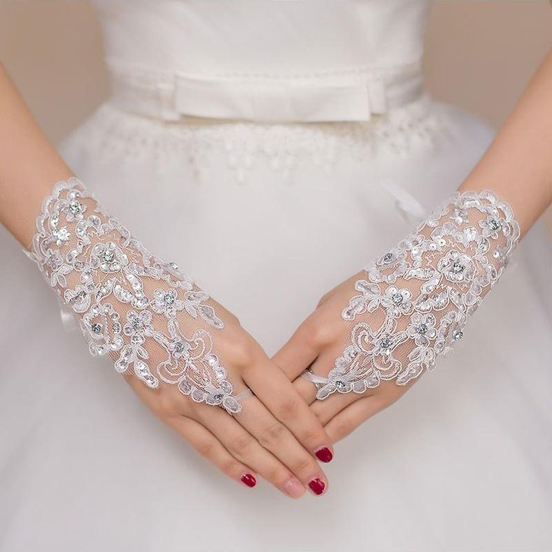 Elegant Beaded Lace Satin Short Bridal Gloves  Fingerless Wedding Gloves White Ivory Wedding Accessories Veu De Noiva