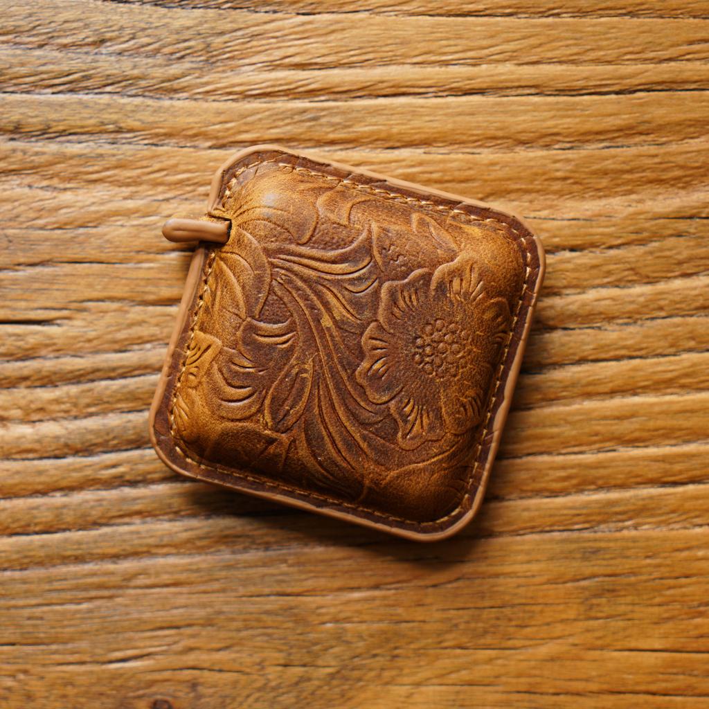 Handmade Crazy Horse Carving Top Layer Cowhide Mini Tape Measure Clothing Leather Pendant-Free Sample Badge Holder & Accessory