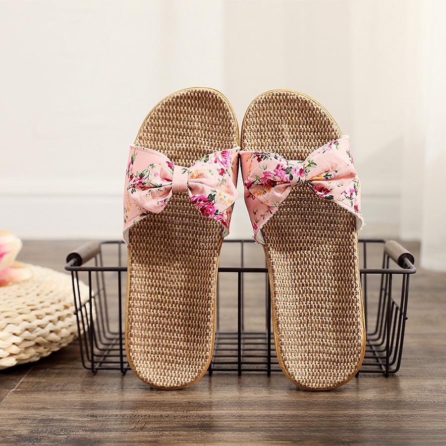 Fashion 2025 Ladies New Style Bow Flower Fashion Versatile Slipper Leisure Comfort Beach Shoes Elegant Minimalist Non Slip Women Sandals