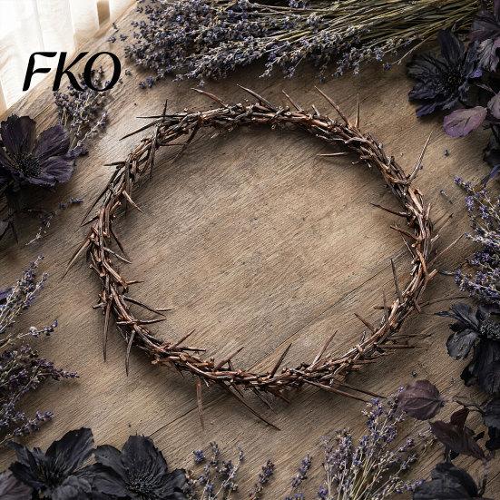 Eerie Thorns Decoration Wreath, Realistic Spiked Branches, Halloween Horror Theme Decoration, Door Hanging Dead Branch Spooky for Haunted House
