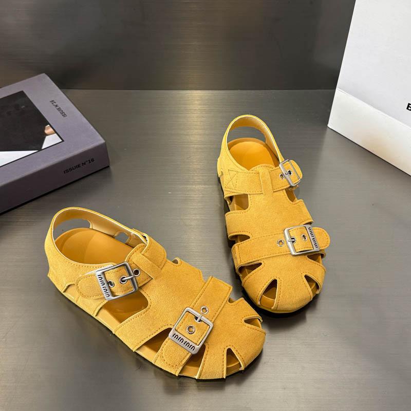 Retro thick-soled woven bag head sandals women's summer 2025 summer new models with skirts beach shoes