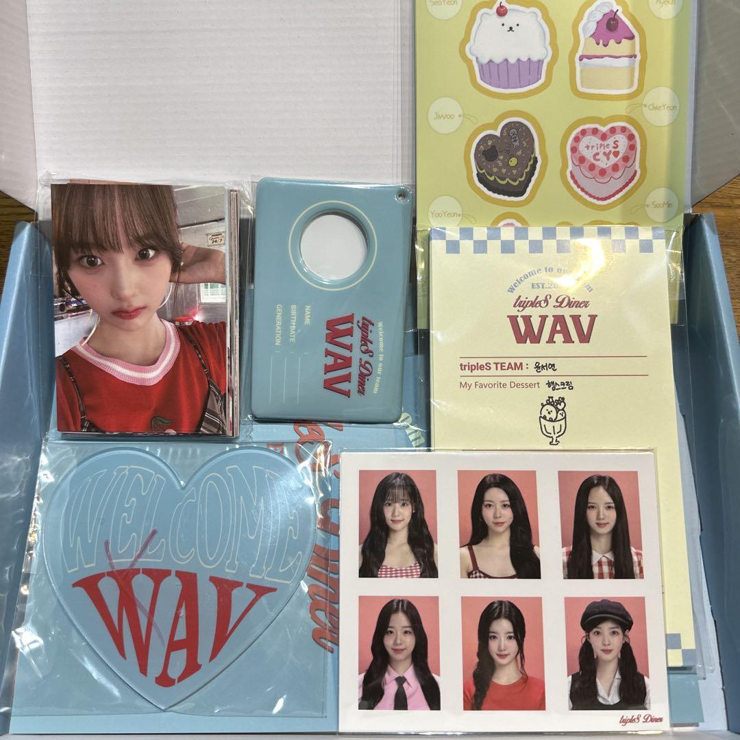 

[USED] tripleS wav Korea FC 1st season kit