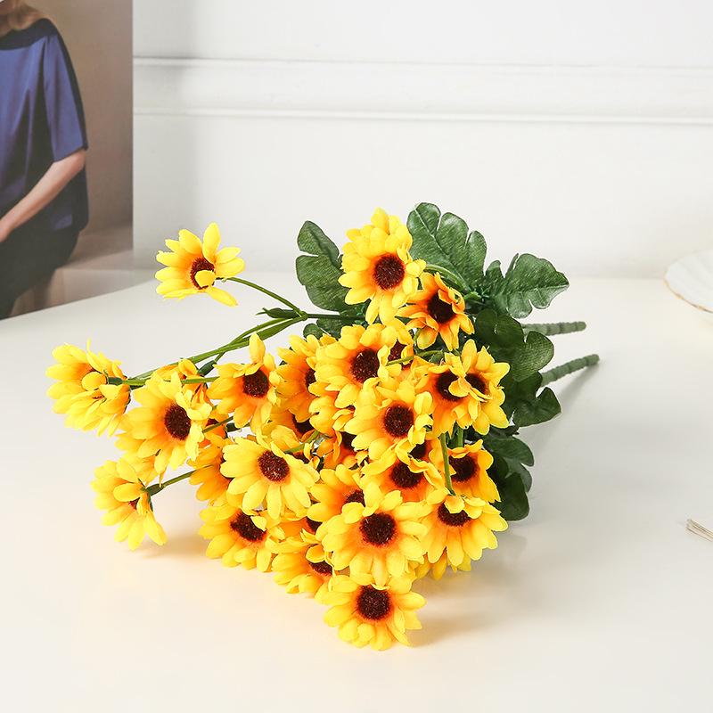 Jingshuo Sunflower Silk Bouquet: Artificial Flowers for Home and Wedding Decor, Pastoral Style