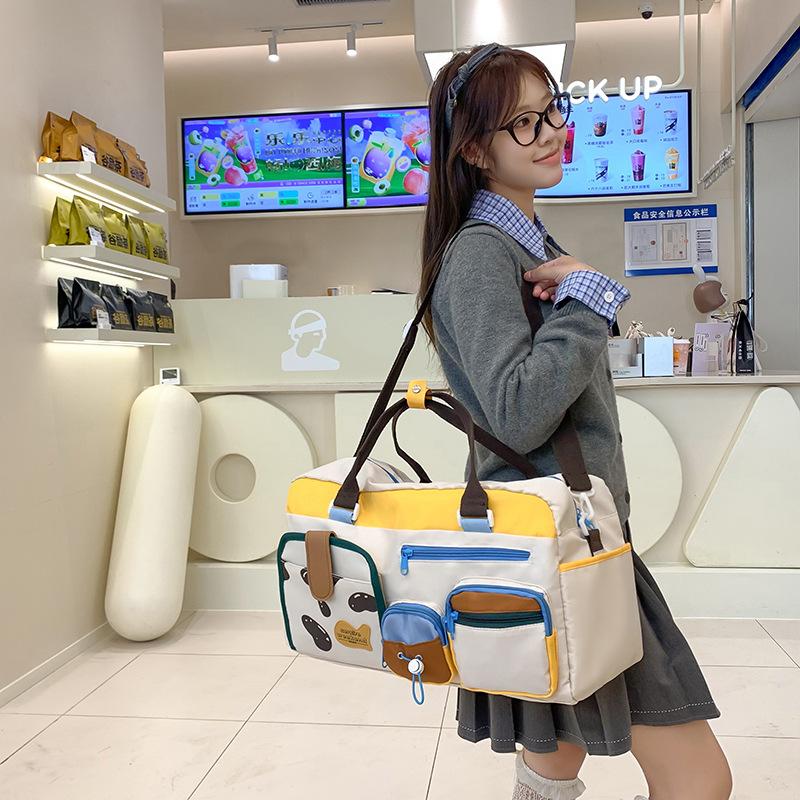 Cartoon Cute Large-capacity Commuter Bag New High-value Fashionable Girls Travel Bag Contrasting Color Portable Messenger Bag