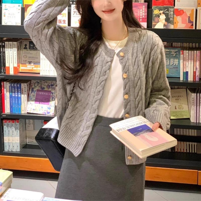 Autumn and winter new cardigan sweater women's retro loose small long-sleeved women's knitted top jacket