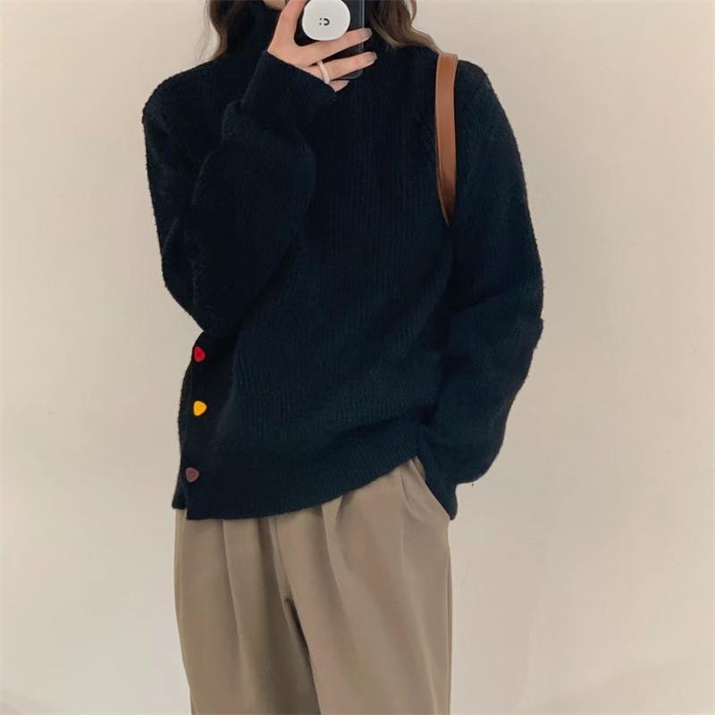 

Pile collar sweater women s autumn and winter new lazy wind loose outer wear color buckle design sense split knitted sweater top One size чорний