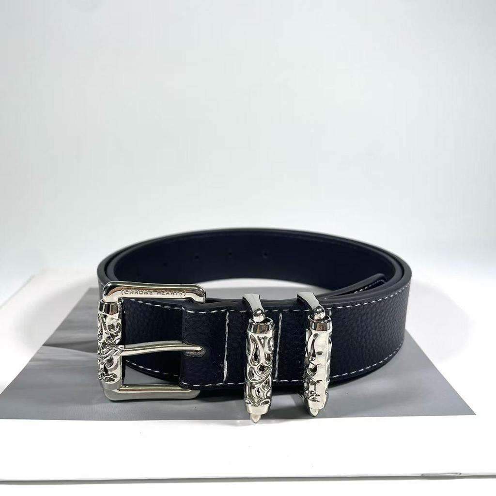 Fashionable Carved Leather Belt with Silver Buckle and Rotating Roller for Jeans