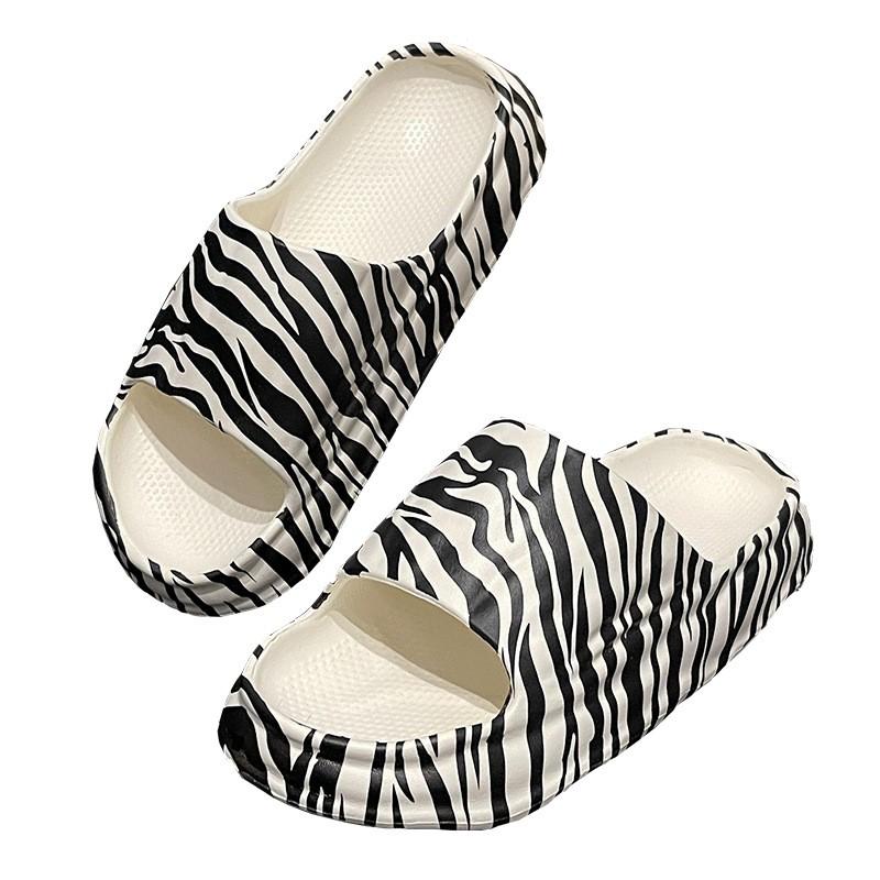 Summer New Women's Slippers Black White Stripe Printed Platform Women Slippers Lightweight Non Slip Indoor Slippers Couple Shoes