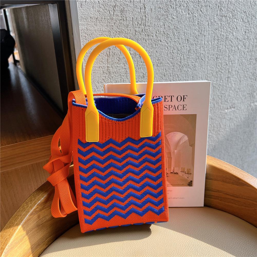 Plaid Cartoon Women's Crossbody Mini Bag: Cute, Lightweight, Knitted Phone Holder for Parent-Child Matching (2024)