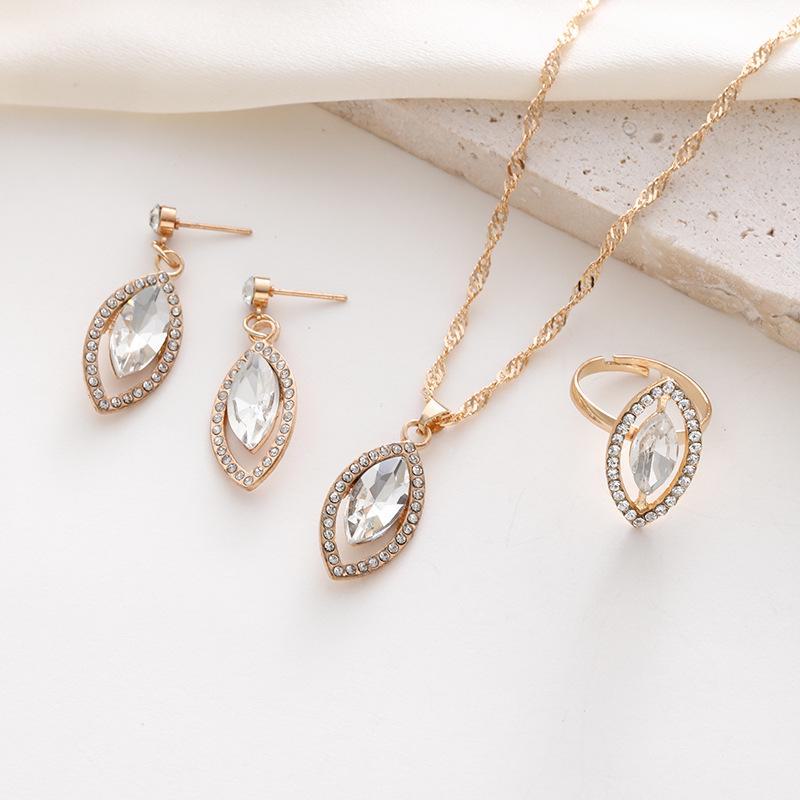 Set de Bijuterii de Lux de Modă Europeană-Americană: Colier, cercei și inel elegante cu piatră ochi de pisică