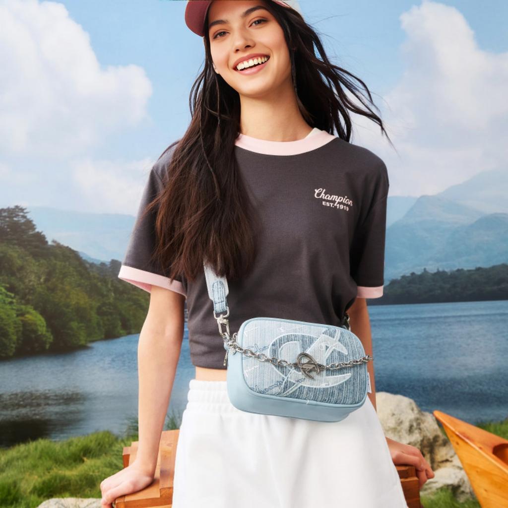 Champion Campus Mono Crossbody Bag 4.0 Modische Sportliche Einfache Stoff Umhängetasche Unisex Taschen Hellblau-Denim Dunkelblau-Denim U5BACPU37