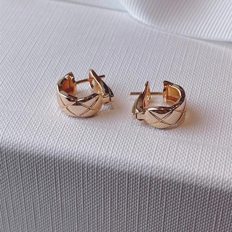 V Gold CNC Rhombus Ears, Studs, Ear Clips, Earrings v gold material