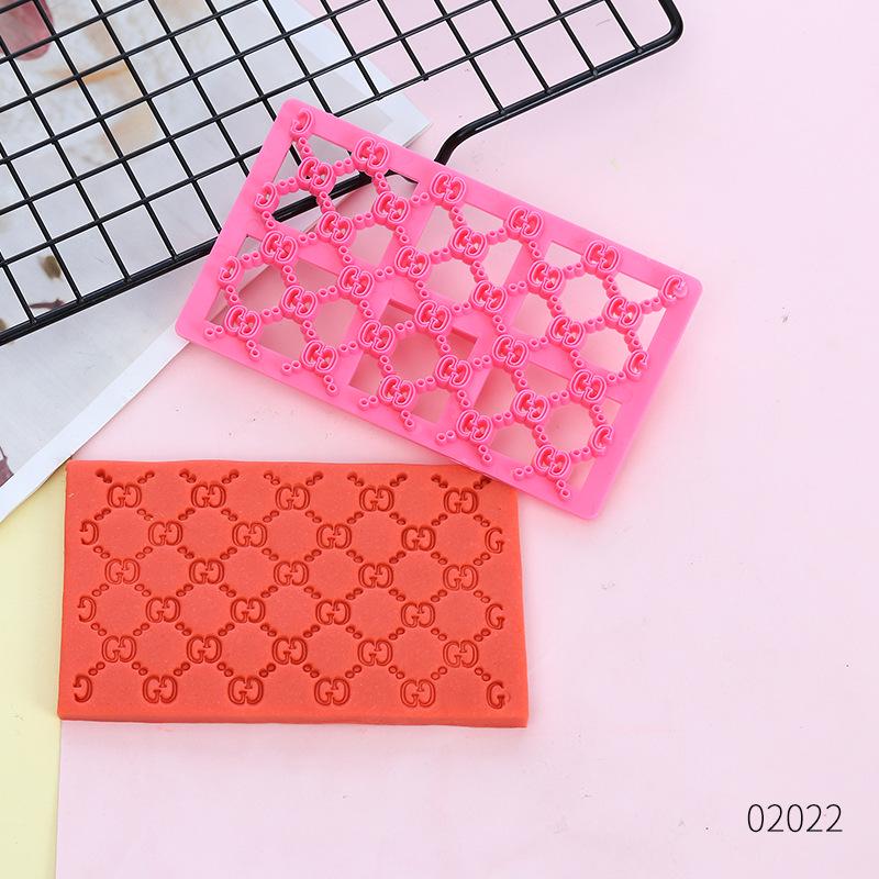 DIY Eight-Petal Flower Fondant Cutting Mold for Sugar Art