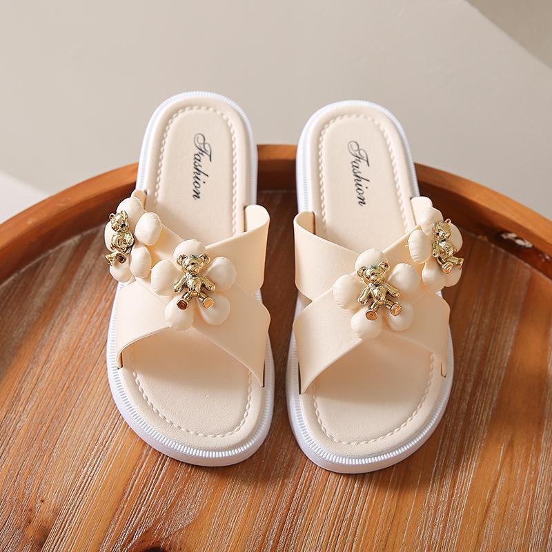 Fashion Slippers Women's Indoor Home Summer Outdoor Wear Non-slip Thick Bottom Wear-resistant Cute Bear Sandals