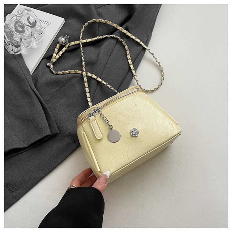 Fashion small bag women's new summer versatile chain messenger bag is now popular small square bag