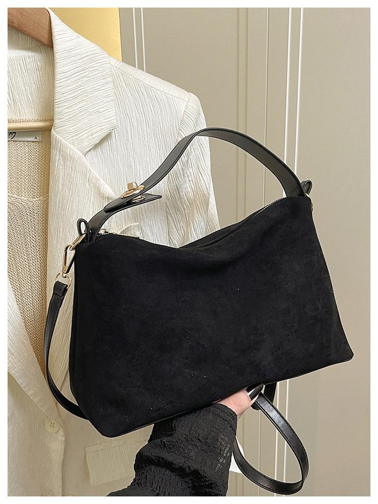 

2025 новая бостонская сумка женская ретро трендовая модная на плечо подмышку сумка большой вместимости универсальная для поездок на работу сумка-мессенджер чёрный