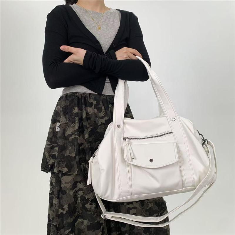Ladies Vintage Y2K Street Millennial Hottie Locomotive Bag Large Capacity Front Pocket Shoulder Bag