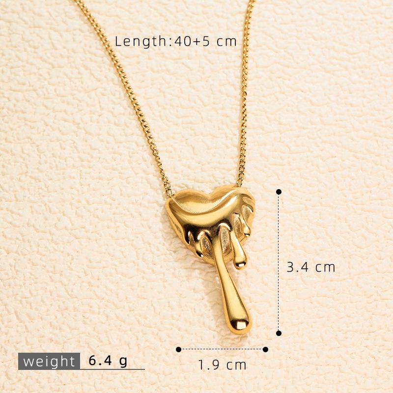 Stainless Steel Gold-Plated Love Heart Necklace with Inlaid Diamonds