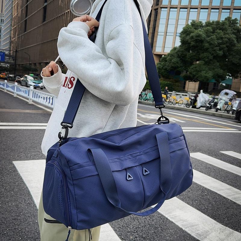 Unisex Crossbody Sports Bag with Dry/Wet Compartments, Large-Capacity Travel Duffel for Short Trips