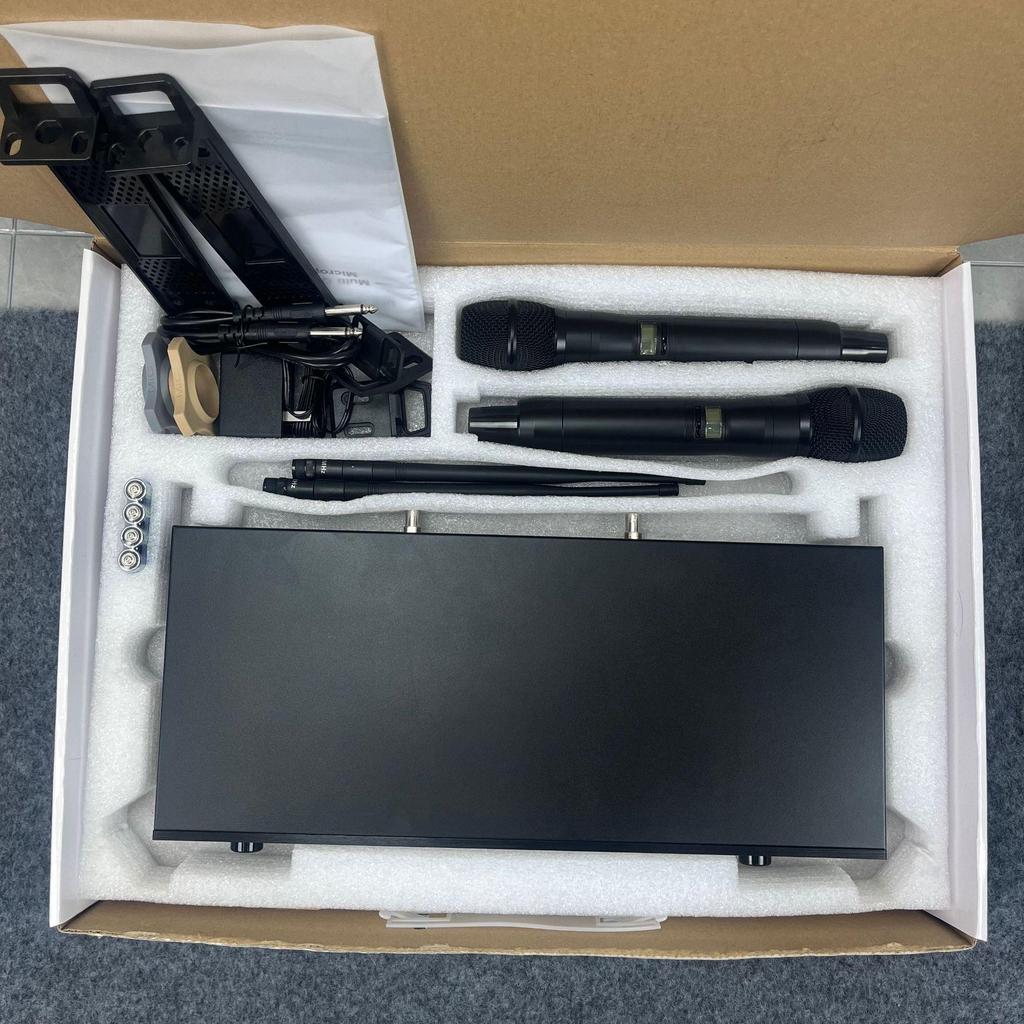 U-Band Infrared Wireless Handheld & Lavalier Microphone Set for Conferences