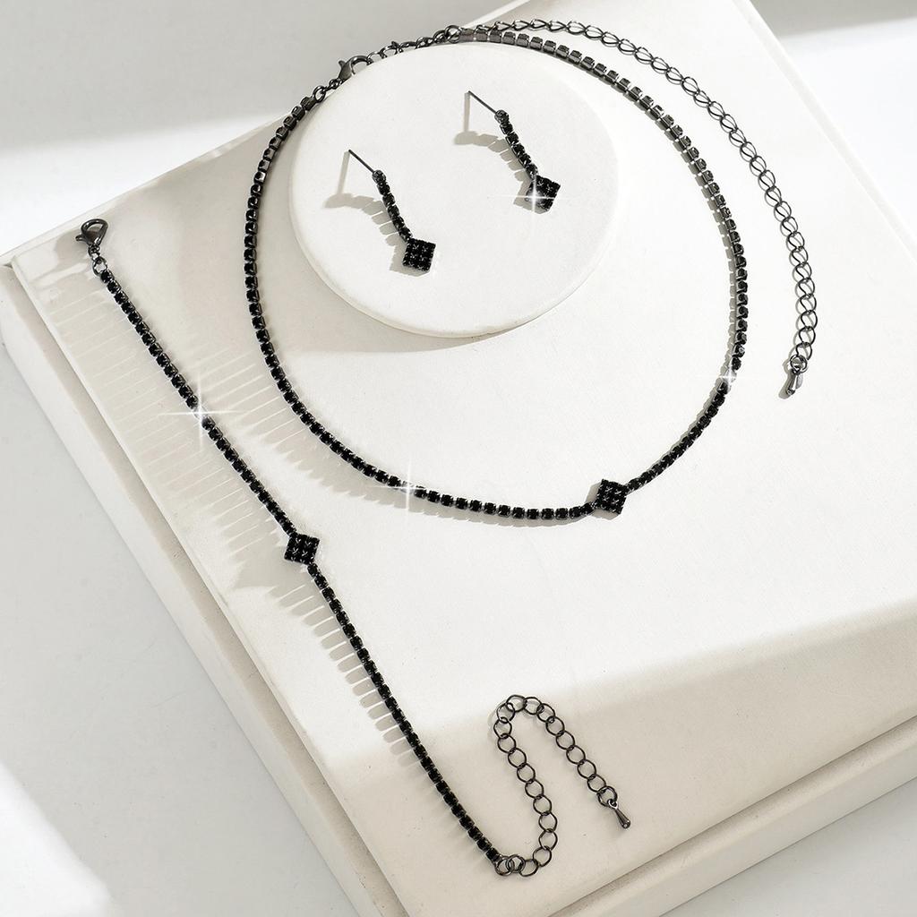 Fashionable New Limited-edition Unique High-end Versatile Claw Chain Necklace, Earrings and Bracelet
